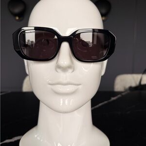 Gucci Black Sunglasses